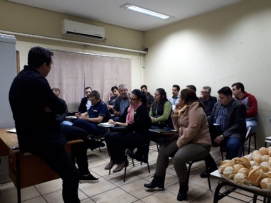 Acismi participa de reunio do Comit do Programa Cidade Empreendedora em So Miguel